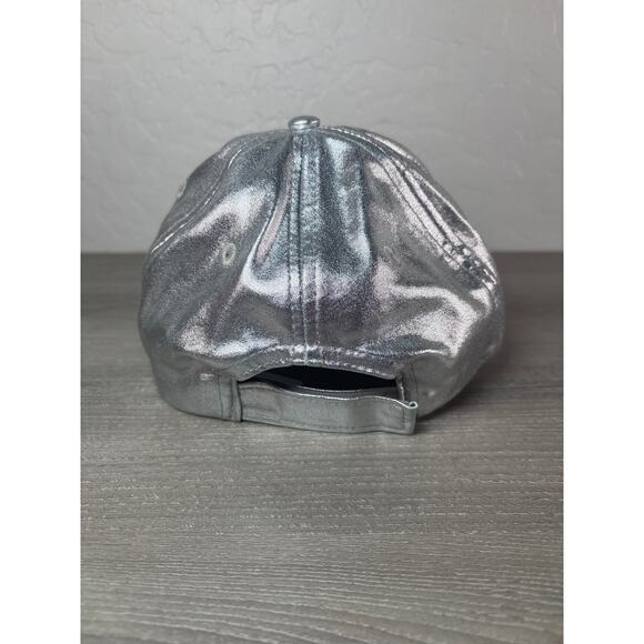 Mickey Mouse DIsneyland Silver Metallic Adjustable Unisex Baseball Cap Hat- NWT - Picture 3 of 5